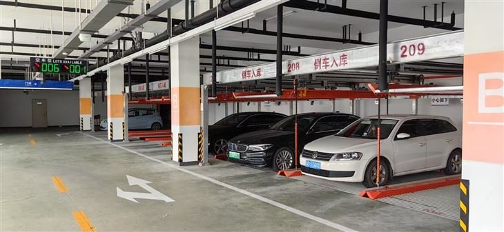 2 Livell Lift-u-Slide Mechanical Parking Apparat